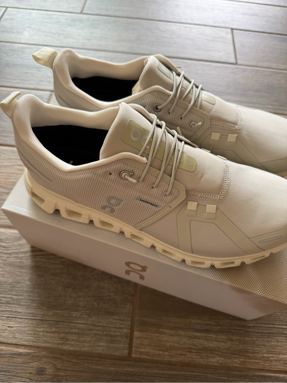On Cloud 6 Waterproof Pelican | Ghost, Men’s Size 10 (New With Box) Cloud 6 WP
